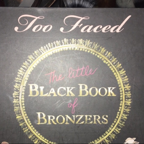 Too Faced black book of bronzers - Picture 1 of 2
